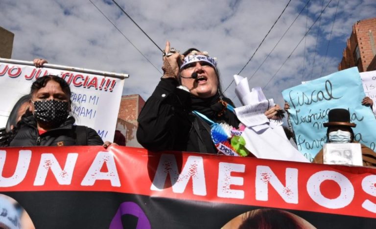 Marcha-Mujeres-3-960x584