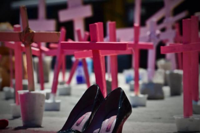 01-FEMINICIDIOS