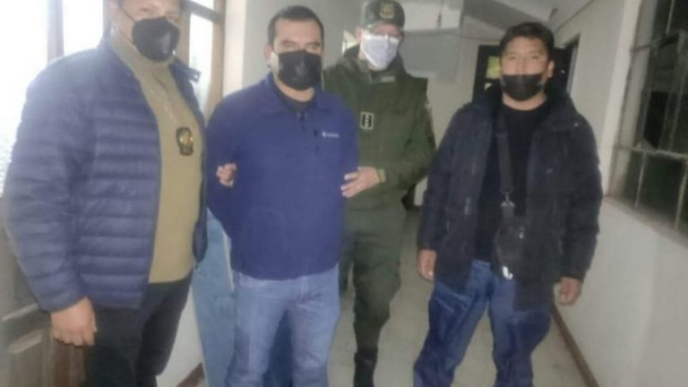 policias