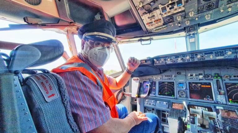 arce-en-la-cabina-de-la-nueva-aeronav_21-2452898_20220707225701