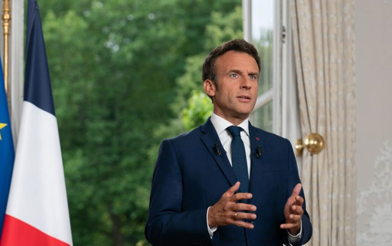macron-277