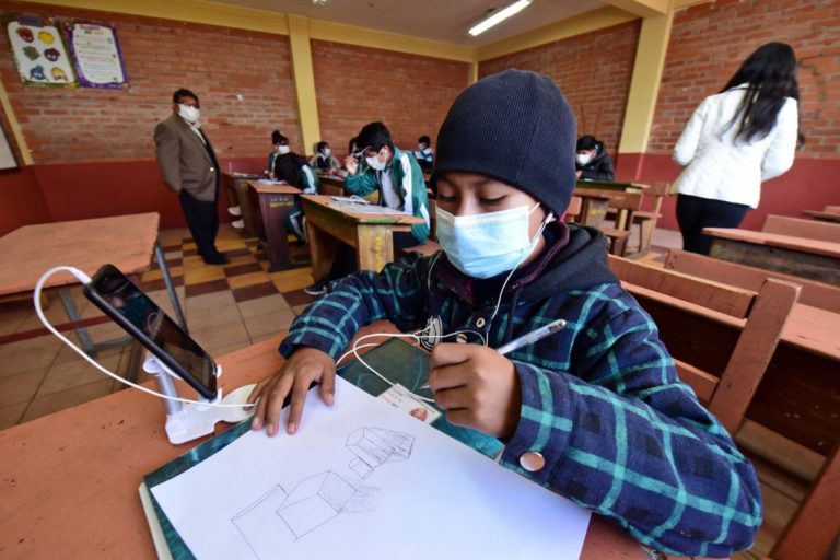 1-estiman-que-el-2022-las-clases-seran-presenciales_1