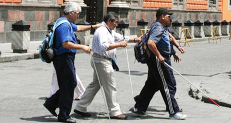 personas-con-discapacidad-visual