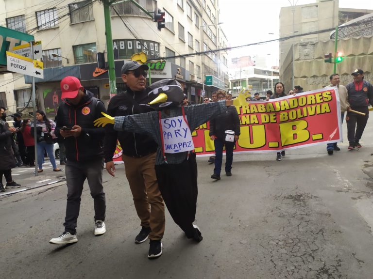 magiserio_urbano_marcha