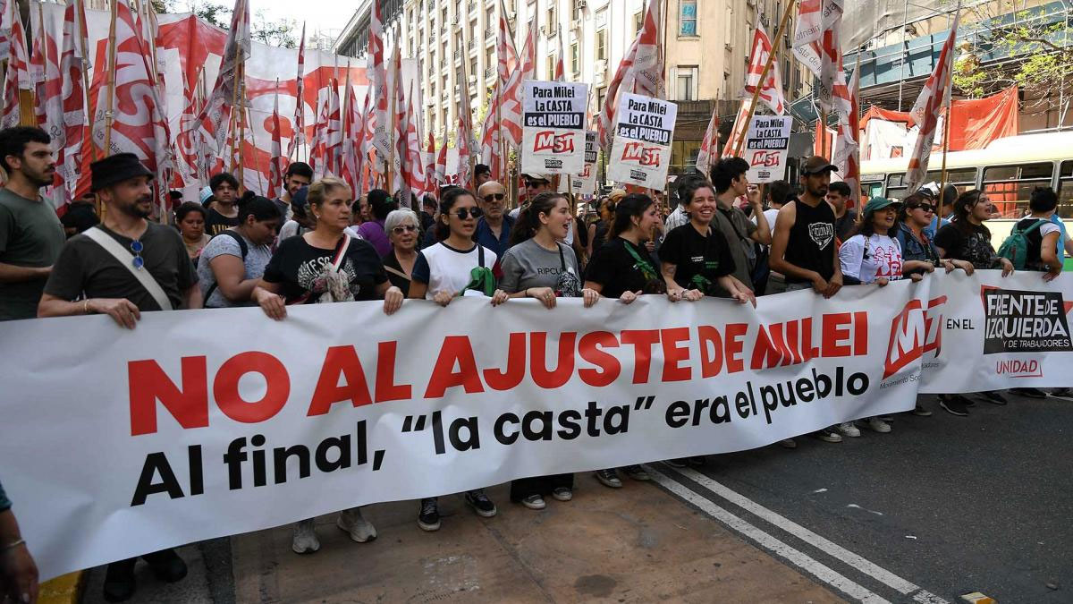 ajuste-milei