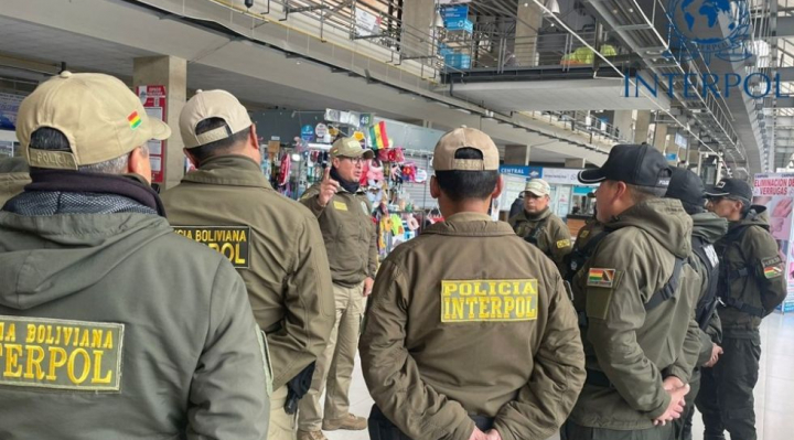 b_53563_interpol-bolivia-despliega-controles-para-evitar-que-exautoridades-dejen-el-pais-1